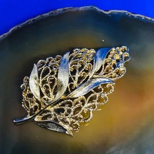 Vintage Monet Goldtone Leaf Brooch Pin